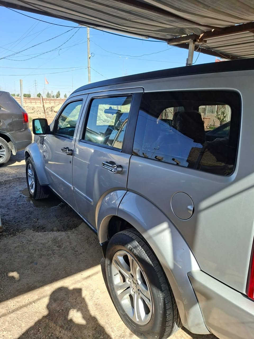 السلام عليكم للبيع او مراوس دوج نترو ٢٠٠٨  ٦ سلندر مكفوله من الضربه بيها صبغ باب واحد اثر جراد جاهزه مابيها اي نقص وبأسمي رقم دولي السعر ٩٠ $ وبيها مجال ***********
