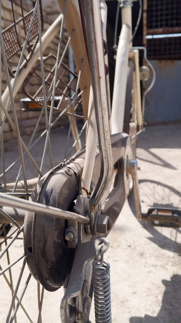 بايسكل للبيع
بايسكل كفالة 
ما صارله جم يوم نازل حاويه
نضافته 99/100
موديل 2019
بعده بتراب الحاوية
سعر خاص📝


**إذا كنت صاحب هذا الإعلان وتريد حذفه لأي سبب، رجاءا أرسل رسالة إلى الدعم الفني**