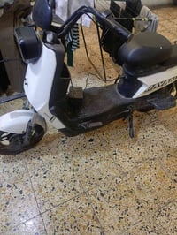 ٢٥٠ • مستعمل • نظيف