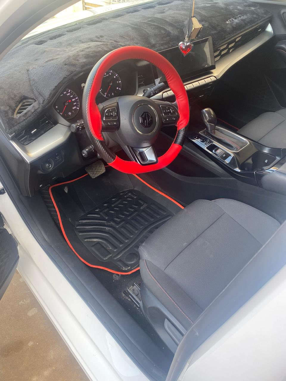 للبيع MG GT موديل 2024
محرك 1500 تنفس طبيعي
ممشى 10,500 كم
تبريد خلفي – كامرة خلفية
سيارة كلين + دفتر بنزين
شرط تحويل بدون وكالة

💰 السعر: 112 ورقة
📍 كركوك
📞 ***********
