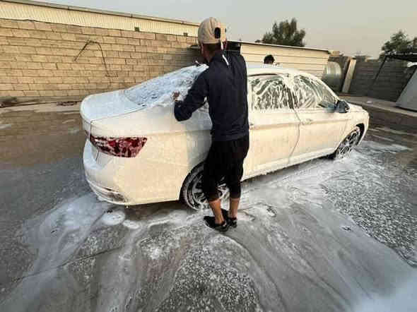 السلام عليكم جيتا موديل 24 سياره حادث جاملق بدون دواخل  نص فول بسمي مرقم اربيل تحويل ثاني يوم ماشيه 30ميل سياره جديده بمعنه الكلمه السعر  140 وبيه مجال بصيط ***********
