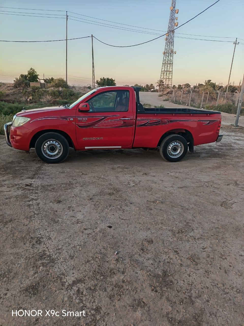 السلام عليكم للبيع بيكم  تيوتا هايلوكس مديل 2010  رقم انكليزي بسمي سنويه 29سياره مكفوله كفاله عامه 
الرقم ***********
