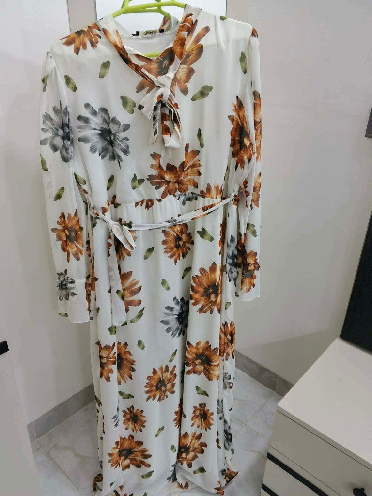 السلام عليكم للبيع متوفر توصيل 
الاسعار مناسبه


**إذا كنت صاحب هذا الإعلان وتريد حذفه لأي سبب، رجاءا أرسل رسالة إلى الدعم الفني**