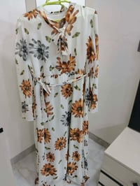 ملابس • توصيل • اسعار مناسبة