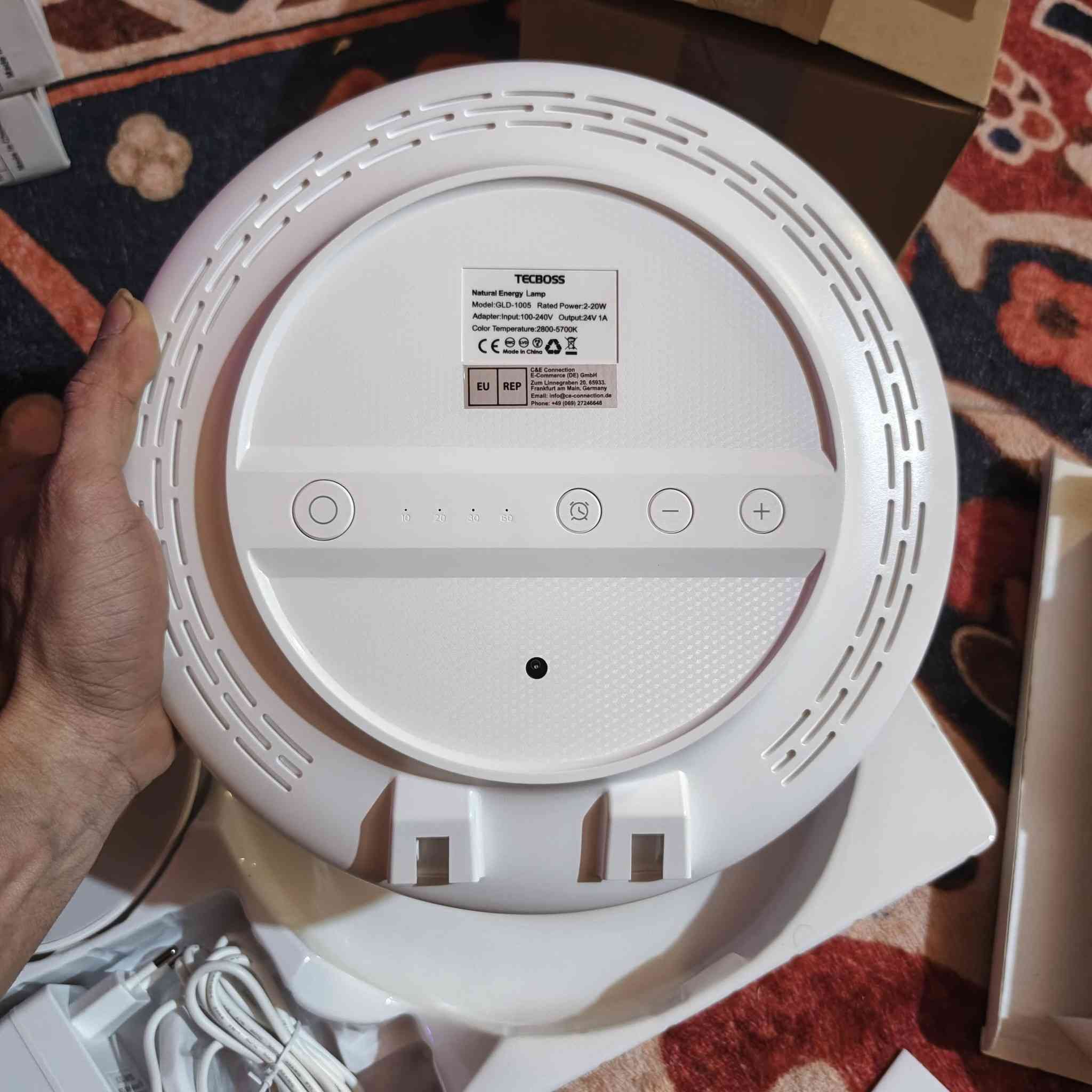 هذا المنتج هو مصباح العلاج بالضوء Tecboss Natural Energy Lamp (طراز GLD-1005) المصمم لتحسين الحالة المزاجية وتنظيم الساعة البيولوجية.
هذا المنتج هو مصباح العلاج بالضوء Tecboss Natural Energy Lamp (طراز GLD-1005) المصمم لتحسين الحالة المزاجية وتنظيم الساعة البيولوجية.


**إذا كنت صاحب هذا الإعلان وتريد حذفه لأي سبب، رجاءا أرسل رسالة إلى الدعم الفني**
