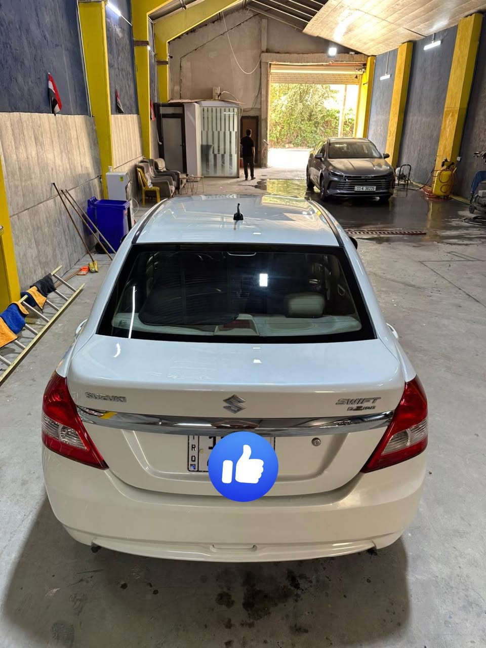 ساسوكي موديل ٢٠١٧مكفولة بيها أماكن بارد سيارة جداً نظيفة ماشية ١٢٠ مكانها بغداد المنصور للاستفسار
***********

