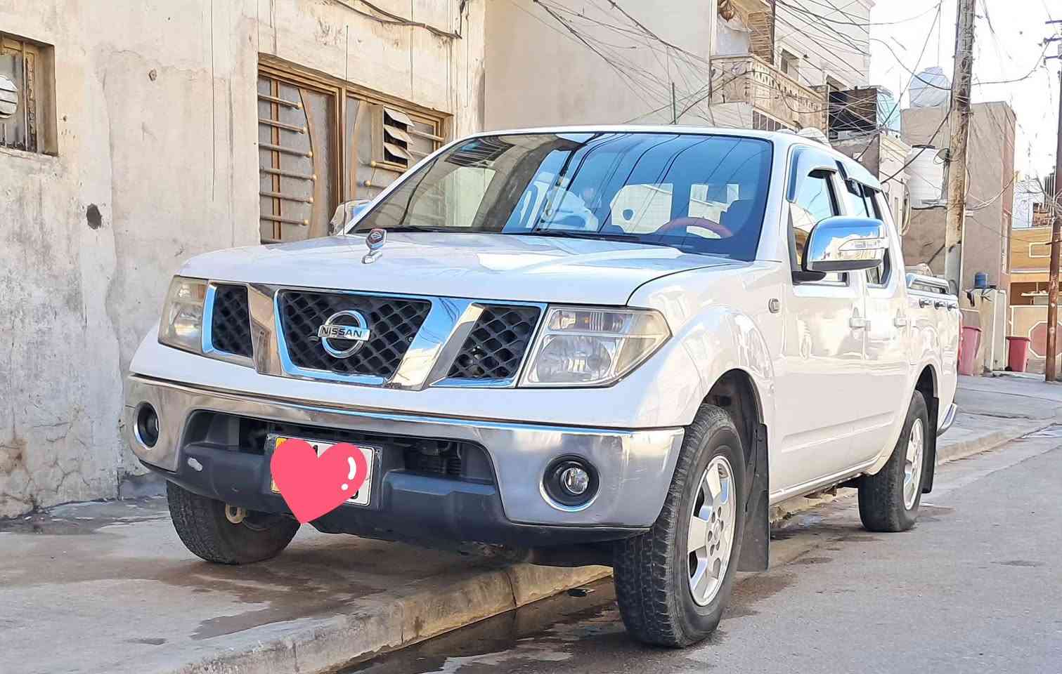 السلام عليكم 
نيفارا  للبيع 2009 LE حساس تحكم استيرن لايت زنون  نظيفه كلش  بغداد انكليزي  بأسمي السعر  107 $ 

***********
