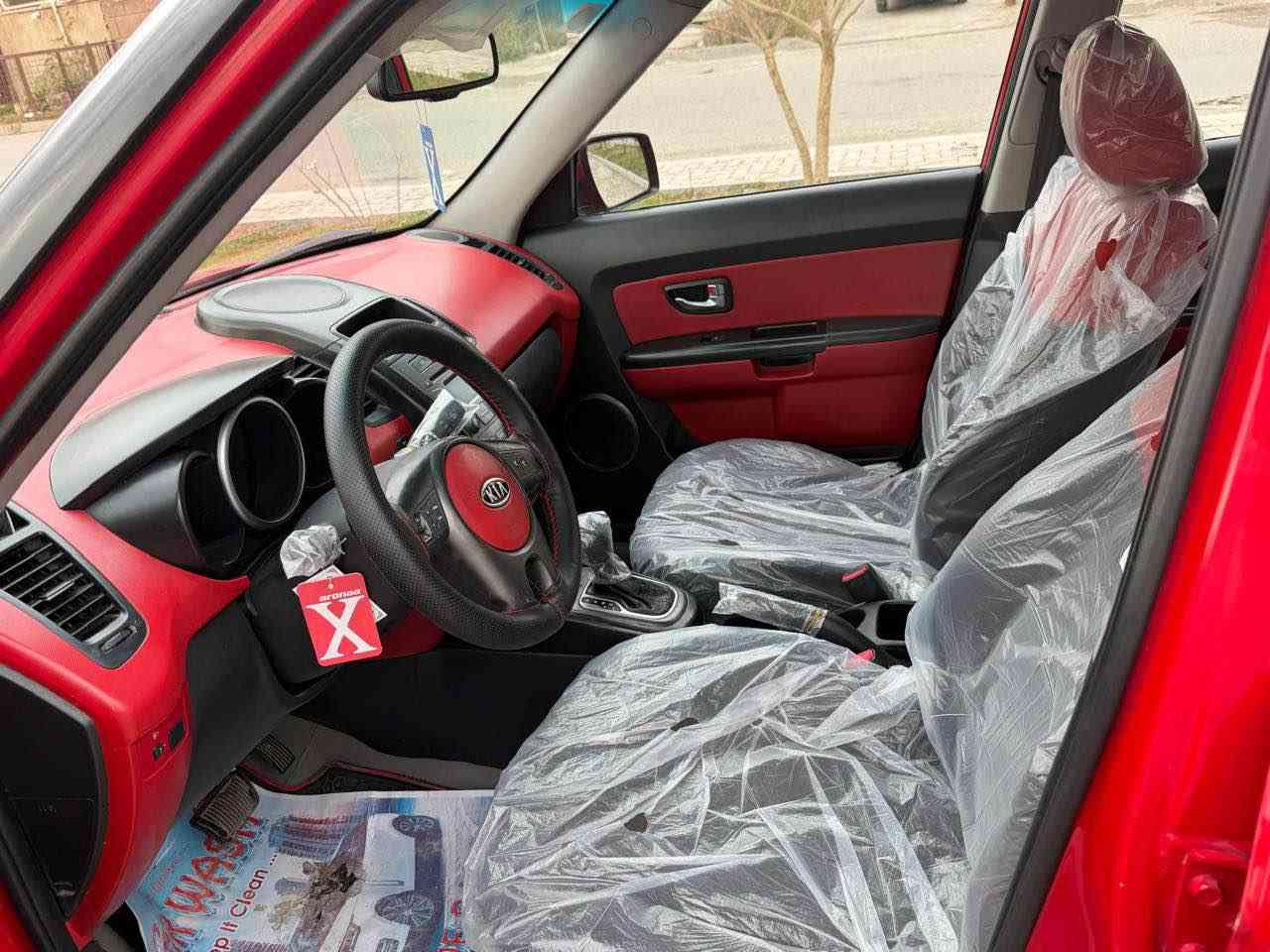 السلام عليكم 
صول موديل 2013 
خليجيه 
مكفوله من الصبغ وتبديل 
ماشيه 90 
مواصفات 
فتحه تبريد بيانو اشاير بل مري 
مري شفط باسمي
داخل احمر بلادي 
بدون اي نقص كامله مكمله 
رقم وسنويه وهزه كله جديده 
مكاني بغداد الكرخ 
*********** بغداد, العراق
