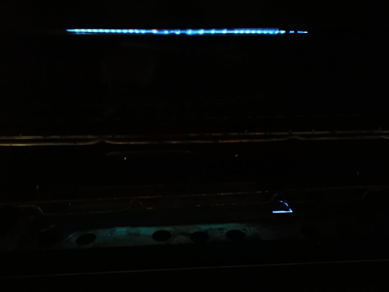 طباخ مصري إمتياز ايطالي استعمال قليل نظام الفرن مروحه داخليه وجرص كهربائي شاشه السعر 225 وبيه مجال كربلاء الشبانات ***********
