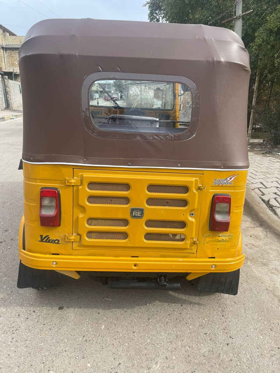 السلام عليكم تكتك للبيع موديل 20
شهر الـ10 رقم وسنويه كهربائيات شغاله تكتك نضيفه گبل لشارع 

المكان الحسينيه مال راشديه 
اتصل او راسلني واتساب 
***********
