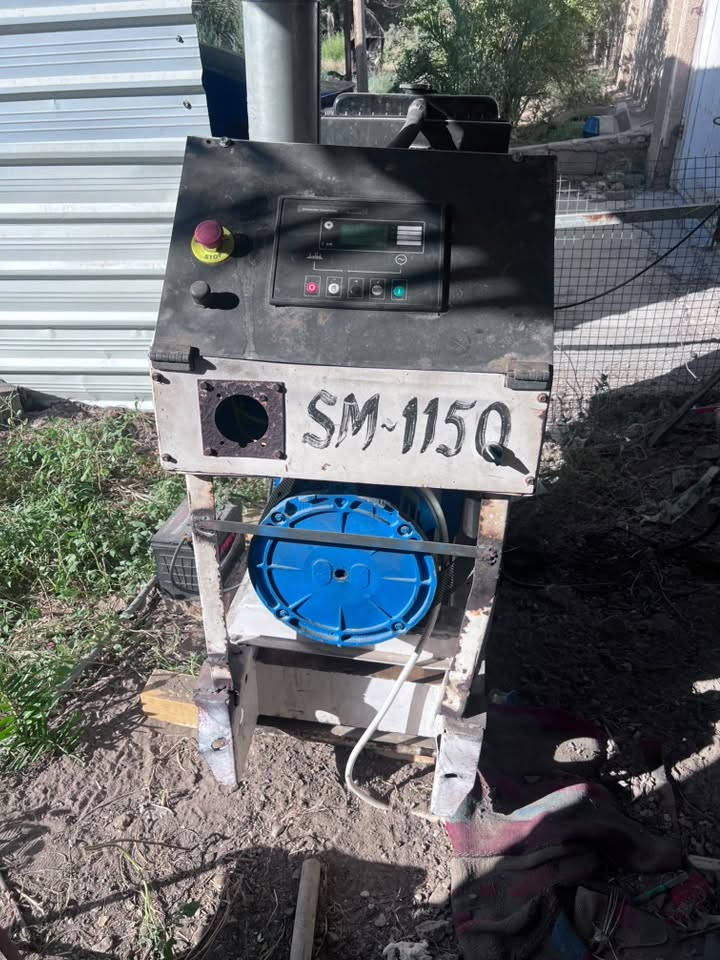 مولدة للبيع بيركنز بزون بلادي  20kv شرط الفحص ***********
السعر 4 ونص قفل قفل المكان بغداد شارع فلسطين

