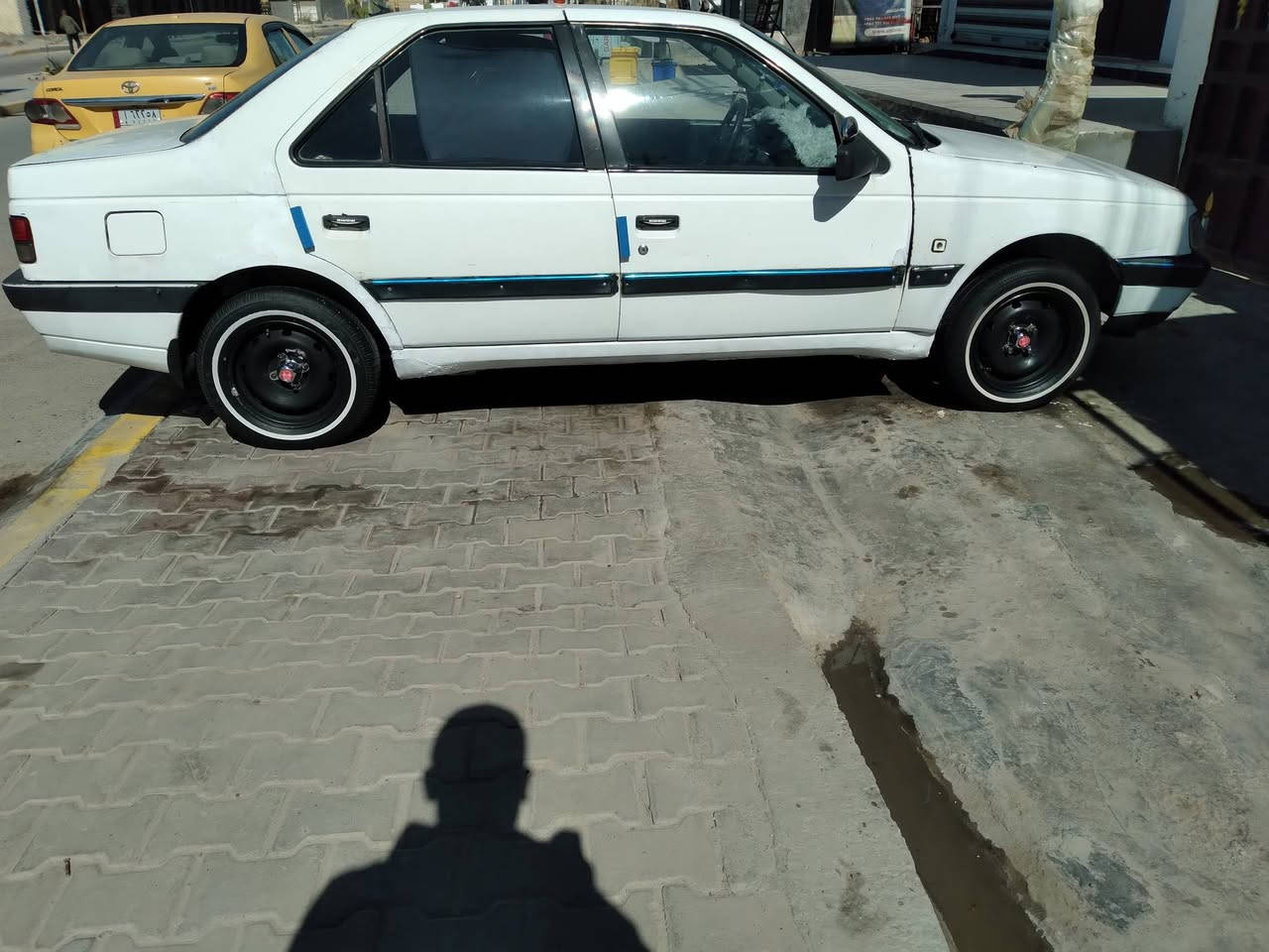 سلام عليكم بيجو روه 2009 بيع ومراوس حسب القناعه كير محرك خير من الله كهربايات كامله تخم تاير تبريد ثلج باتري جديد مانقصه برغي تحويل ثاني يوم مكاني بغداد.  سعر 25 وبيه مجال ***********
