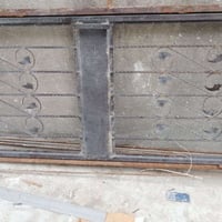 باب حديد ثقيل • ٢٠٩×٩٥ سم • شارع حيفا