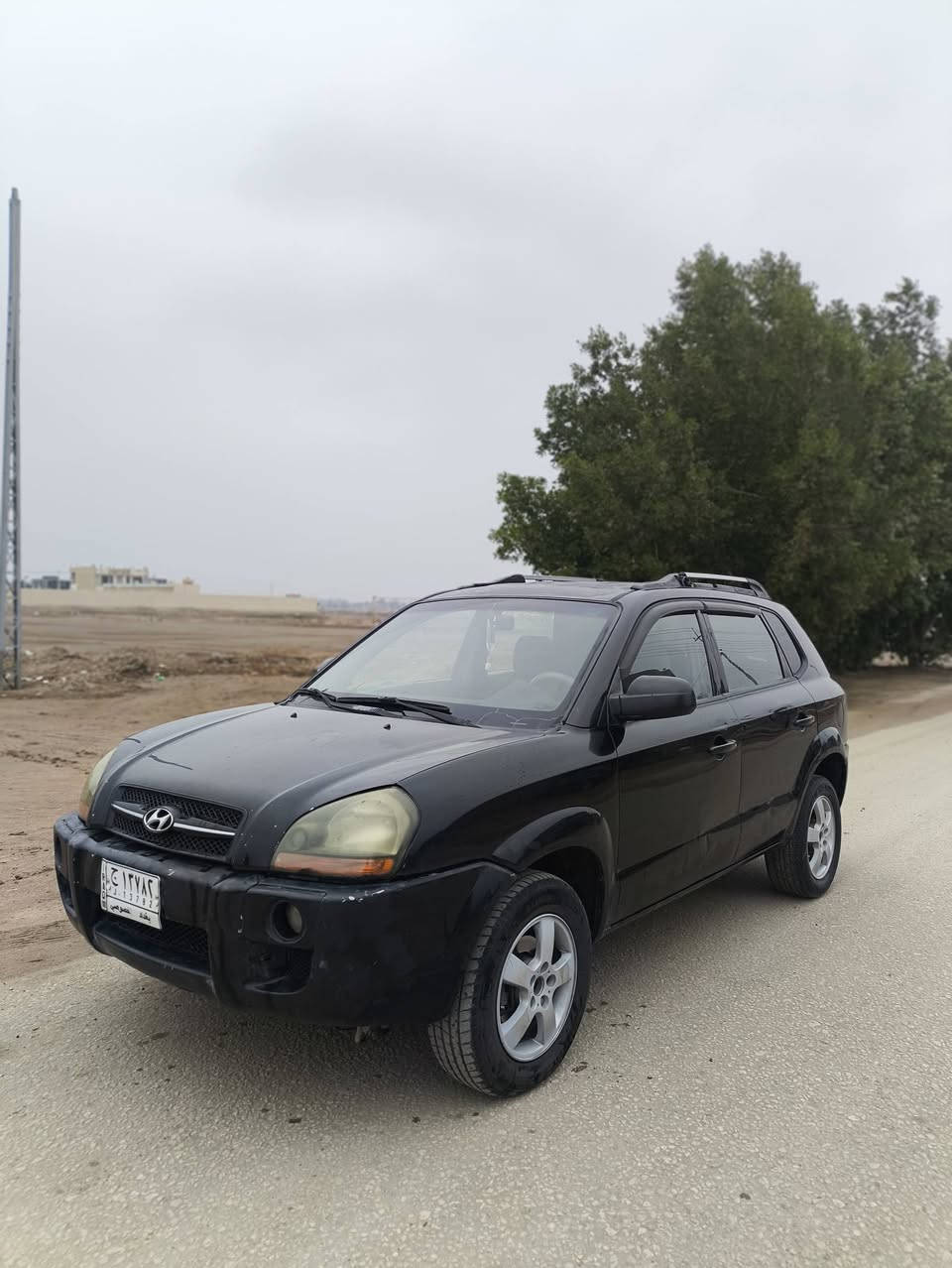 سلام عليكم توسان 2008
مكينة دوش 4سلندر 2000
امريكي بيها فقط قطعتين  
كير ومكينة خير من الله حدادية تخم تاير كله جاهز 
تدفئة تبريد ثلج ❄️ 
شاشه كامره خلفيه 
سعر 88 وبيها مجال للشراي 
***********
***********
