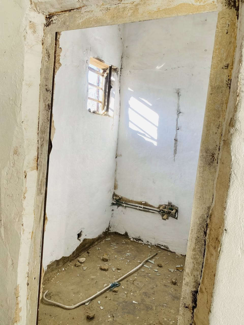 من رخصت الادمن بيت للبيع مستعجل مساحه 500 شراي اتصل وتدلل ***********
