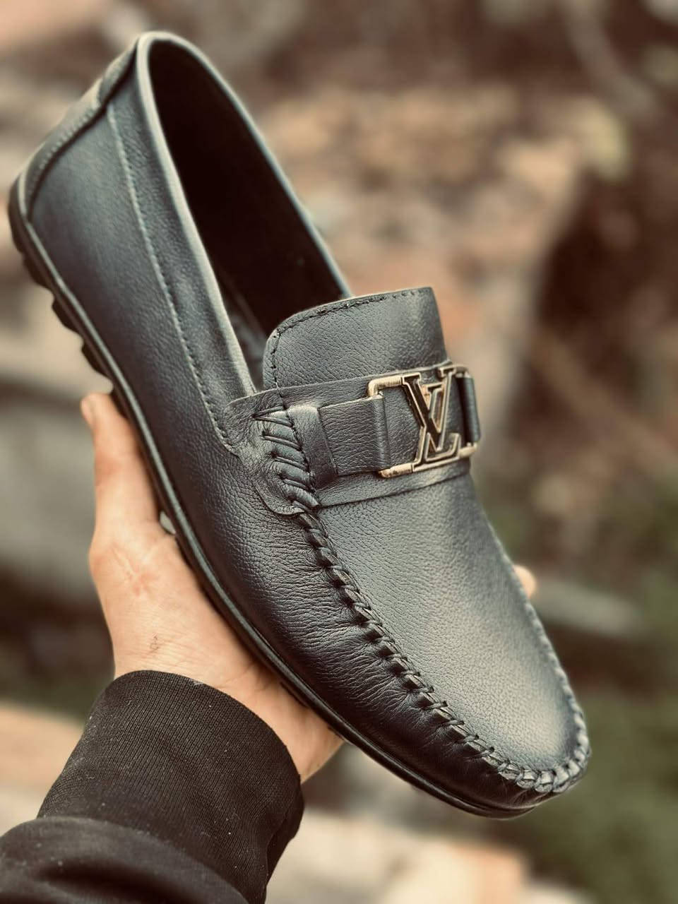 🔥 أحذية جلد طبيعي 100% / 100%
🏭 مصنع مباشر – بدون وسطاء
📦 بيع جملة فقط
 للاستفسار عن الأسعار والكميات، التواصل على الخاص:

https://wa.me/message/FZTC4TFRX5FOC✈️ شحن متوفر إلى جميع أنحاء العالم


**إذا كنت صاحب هذا الإعلان وتريد حذفه لأي سبب، رجاءا أرسل رسالة إلى الدعم الفني**