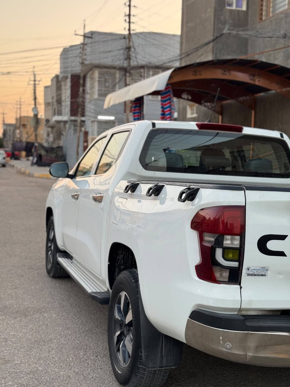 السلام عليكم
🚘 للبيع شانجان هانتر موديل 2023
اللون: أبيض

محرك 2.4 

الممشى: 136 ألف 
رقم بغداد
السيارة باسمي

السياره مكفولة: بس الجاملغ شبر بارد 

بيها ملاحظة بسيطة: فاقدة برنامج

السعر خاص 

للمهتمين التواصل على ***********
***********

