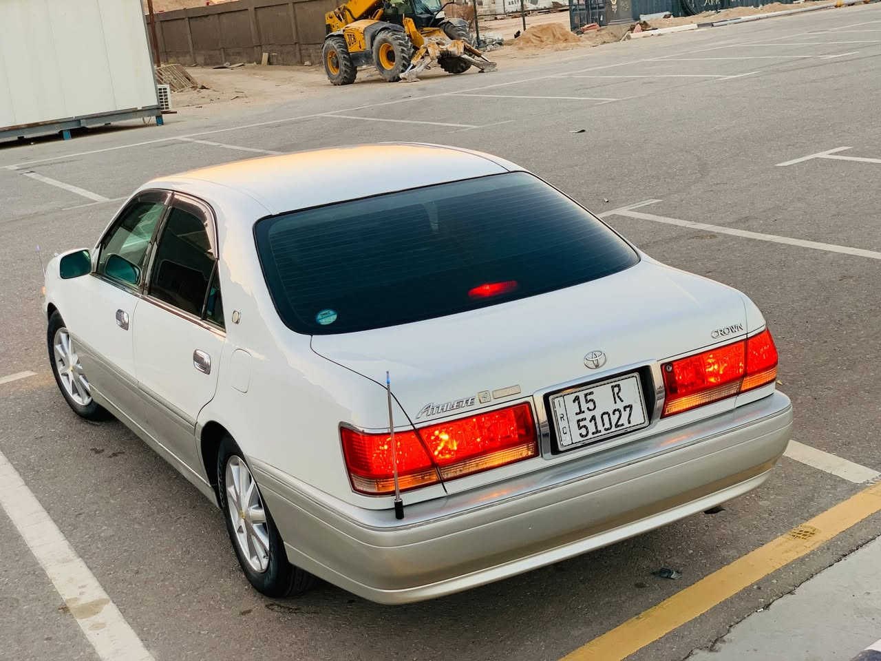 سلام عليكم ملكه للبيع موديل 1999 رقم انبار دولي بسمي كفاله كص ونقل جثه وعيب شرعي مكينه وكير ديفور الكبير تبريد وحداديه وتخم تاير خير من الله السياره جاهزه مجهزه السعر 142وبيه مجال الاستفسار***********

