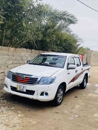 السلام أعليكم بيكم هايلوكس موديل 8محدث 14بل كامل سياره حلوه مكينه وكير...