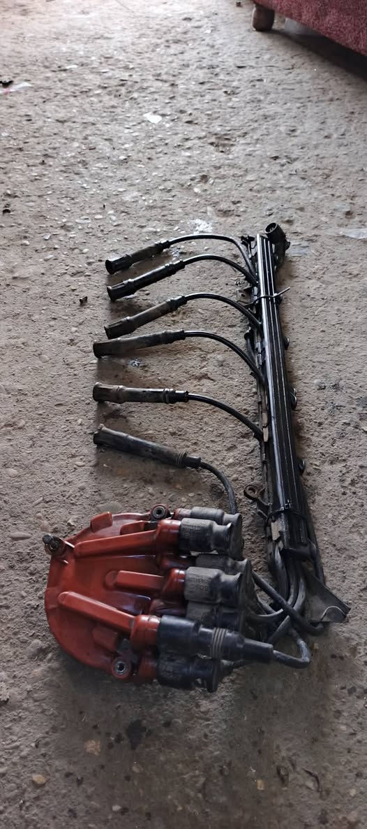 السلام عليكم أغراض BMW 535
ارفلو حجم 35/30 يرهم شرط الشغل سعر 125
دبه مال ماي راديتر اصليه مو تجاري  سعر 35
ريشه كامله مع الاكلج  40
 تخم وايرات + قبغ ديلكو 35 أصلي  سعر 70 شرط الشغل
قواكد حديد مال تكوه الرأس  كشن الخلفي سعر 30الف 
 جوزه اويلبم مال دهن اصليه سعر 20الف شرط
شوته حجم 735///535     اثنينهم يرهم كامله مع الجوين سعرها 35الف 
كنديسه مال ابريك هيه والدبو كامله شرط الشغل سعرها 45الف 
قبغات  إلي اصير جوه الماسحات مال 500 كلش انضاف سعرهن 25الف 
 افجوج مال ابريك سعر الزوج 25الف يرهم 500 عام ويرهم 700 
افلنجات ابريك أمامي يرهم 500///700 سعر الزوج 40الف حيل انضاف
اجويتر كامل مع تي بي إس  شرط الشغل  سعرها 35الف 
      الاستفسار الاتصال على ***********
