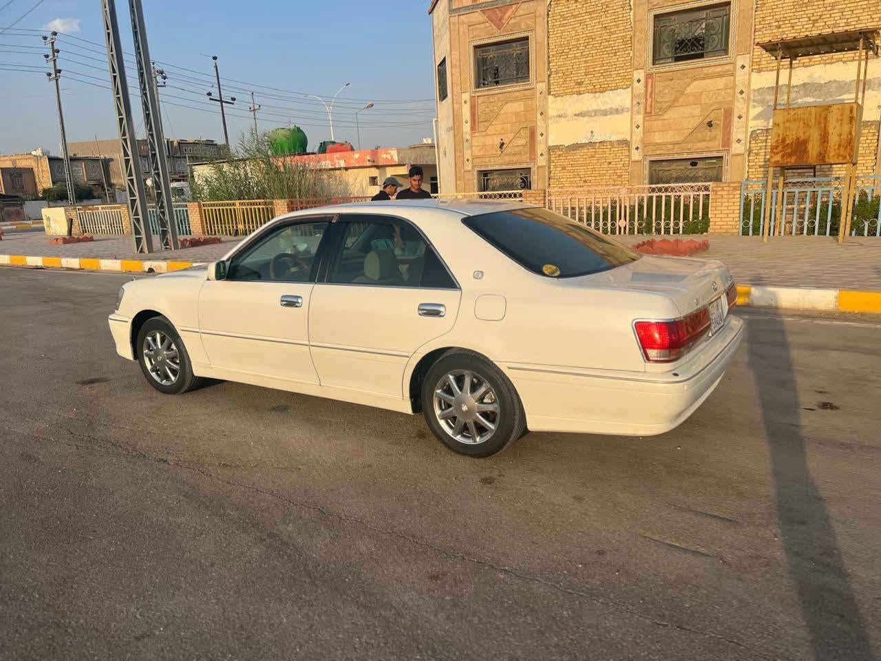 ملكه جديده
دي فور الكبير
كرسال امامي وخلفي
ويل كب نجمه
تخم تاير
تبريد ثلج
حداديه جديده
اللون ابيض
تحوير النجف فوك وجوه
كهربائيات كامله
مري شفط
دكمتين
السياره الف مذب عليه
كصتين
السعر 37
السياره جديده بمعنى الكلمه
اي نقص مابيه
الشطره
***********

