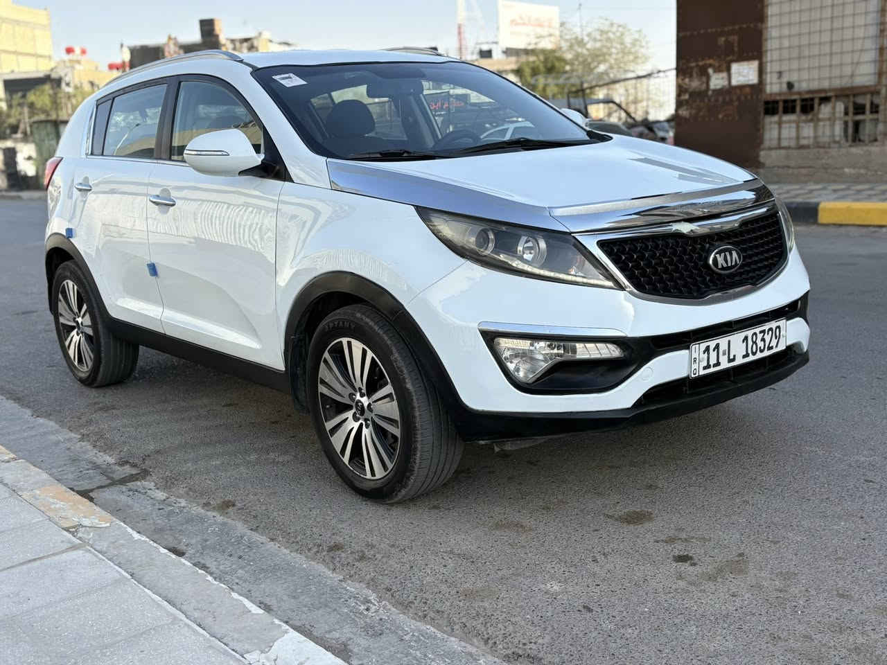 السلام عليكم كياسبورتج 2016 خليجي رقم بغداد الجديد سياره نضيفه حيل محرك وكير شركه بلاد بيهه صبغ شويه من جاملغ ماشيه ٩٥ حقيقي
محرك 2000 دوش
كامره بلاد
حساس دعاميه
حاكيه بلوتو
اشاير مري
تحكم ستيرن جهتين
نخم تاير جديد
صدر امامي خلفي جديد
تبريد ثلاجه
منظومه زنون
السعر 143مجال بسيط ***********
