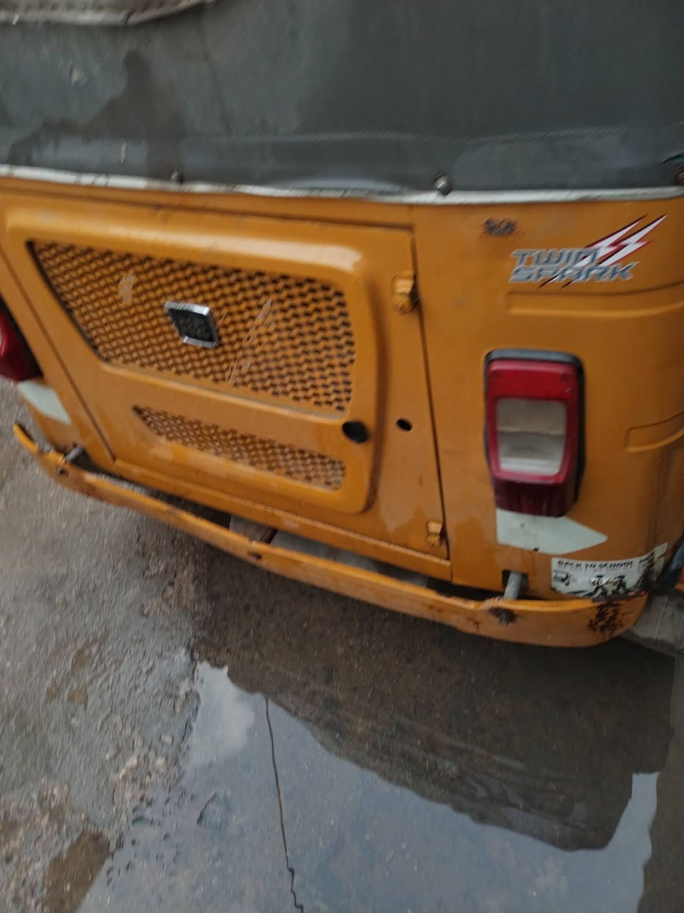 السلام عليكم ورحمة الله وبركاته تكتك موديل 21 كفاله عامه فقط زنجيل مبدل رقم بغداد العنوان بغداد الجديدة واي استفسار على رقم الهاتف ***********ابو رضا شرط وضع شركة
