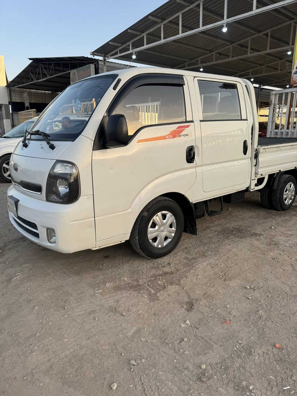 يالله 
كيا دبل قماره ٢٠١٣
مكينه ٢٧٠٠ 
سنويه ٢٧ 
كفاله عامه من ظربه وتبديل ومكينه 
بيه رش صبغ بالبدي اثر جراد 
معروضه ١١٧ 
مكلف بالنشر مكانه بابل
***********
