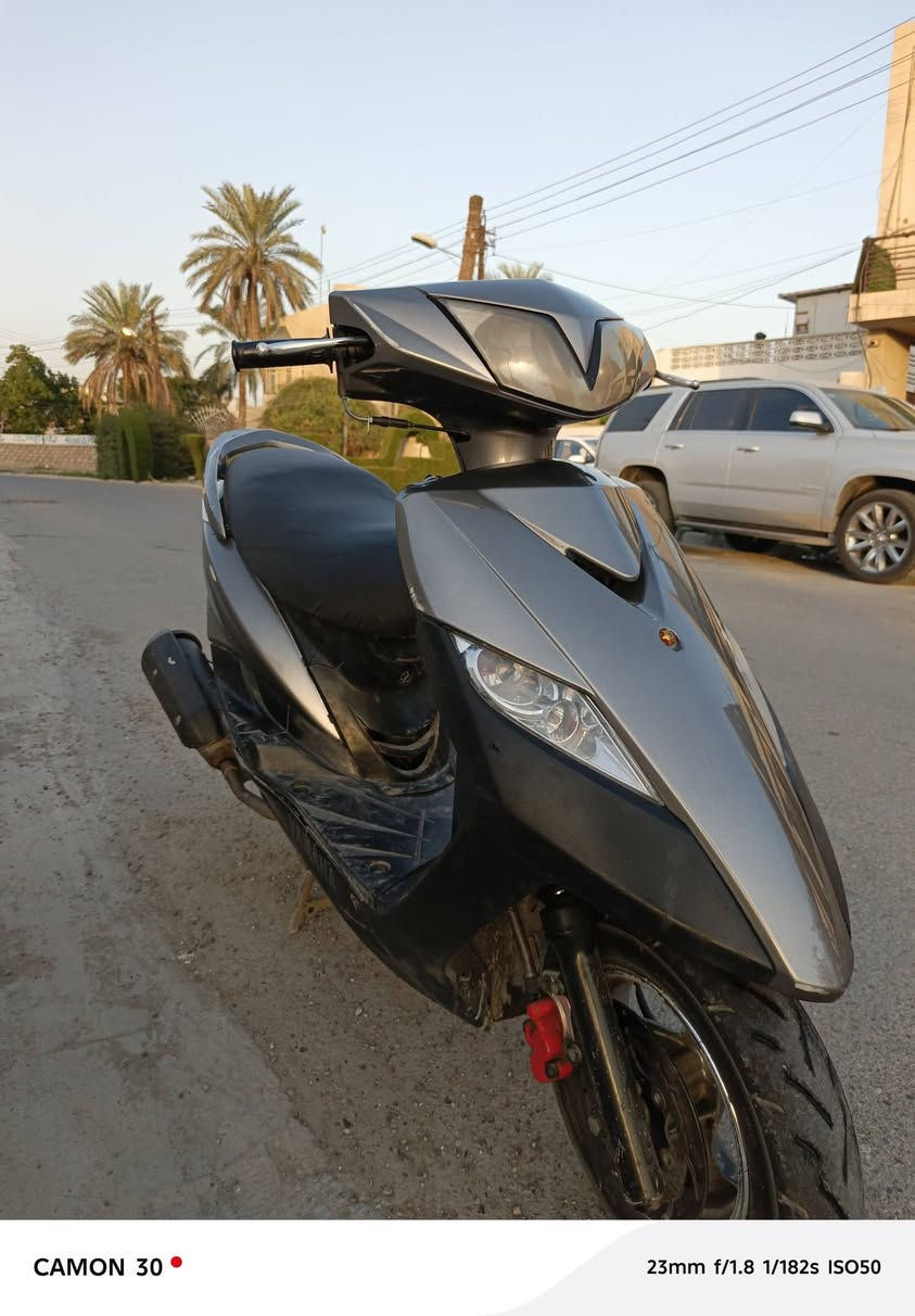 سلام عليكم ماكس ثعلب للبيع دراجه خير من الله شلعه ومعدل دراجه نضافة كفراته ٩٠ ضفيرتها بلاديه ماملعوب بيها ابد
الدراجه بيها كلج امامي رياضي اصلي
وبنز خلفي وبيها فلنجه رياضيه وتطواله فج اصليات جايه ويه لدراجه من بره
الدراجه كله ختم واحد مداريها دهن وبانزين
كلشي شغال بيها نقوصاته كلش بسيطه مكان بغداد حي جامعه رقم *********** سعر ٥٥٠وبيها مجال كلش بسيط
