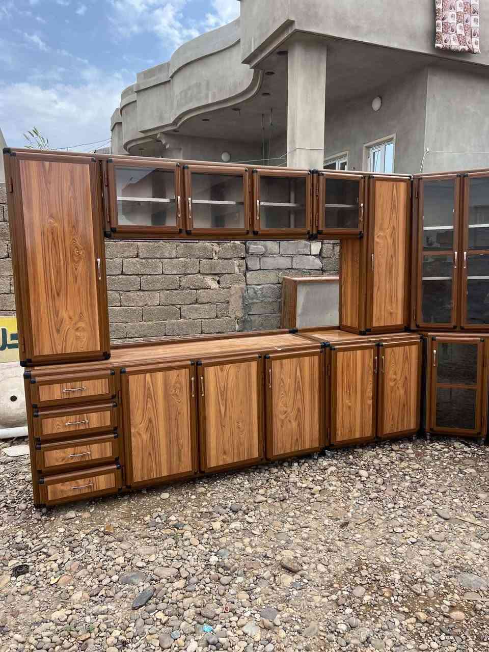 كونتر صاجي ٧ قطع نضافة مئة بل مئة اخو جديد درجه اولى اولى  زاوية جوكر يمين ويسار  سنك مرمر حوضين ثقيل  كونتر ملحق عالي بيم خارجي مواد   تركي شغل موصل للبيع بأسعار مناسبه للاتصال على الأرقام ***********او ***********او خاص محلات ابو امير
