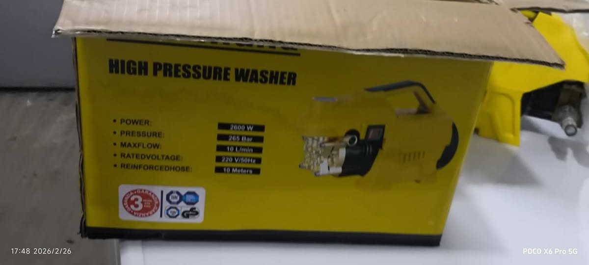 ضاغطة غسل ملف نحاس نوع (Dortmund)استعمال قليل مع كامل ملحقات 
2600W.....265بار
 220V
السعر 60وبيها مجال 
 ***********
 ***********
