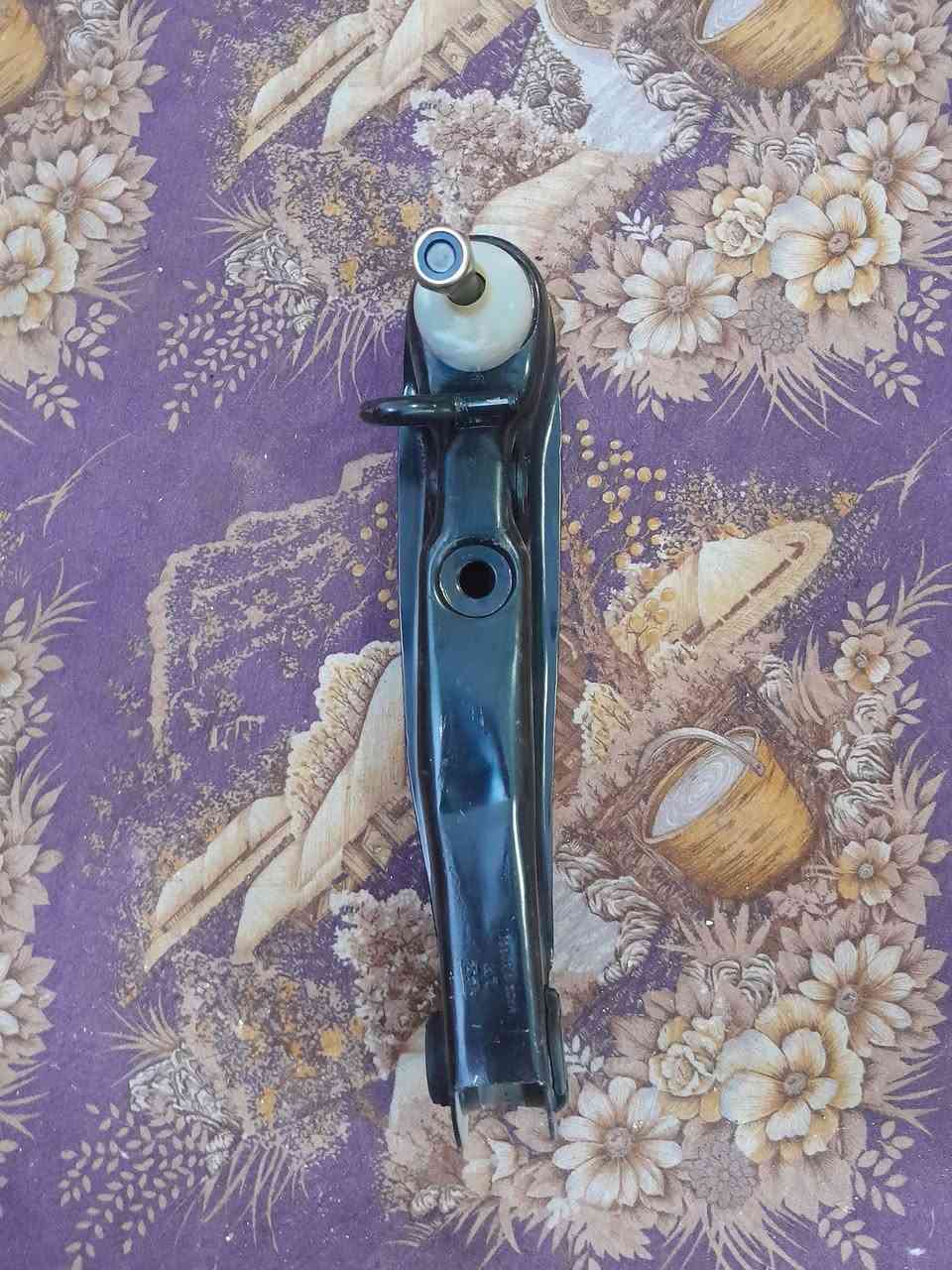 السلام عليكم
سلف برنس العدد 2 جدد اصليات 
شباك ولايت 2 جدد اصلي واحد خلفي 
كابريتر نيسان اصلي 
كابريتر تويوتا اصلي 
طبله برنس جديده 
سكنات تويوتا اصلي 
كملن سعره 
((***********)) اتصل
