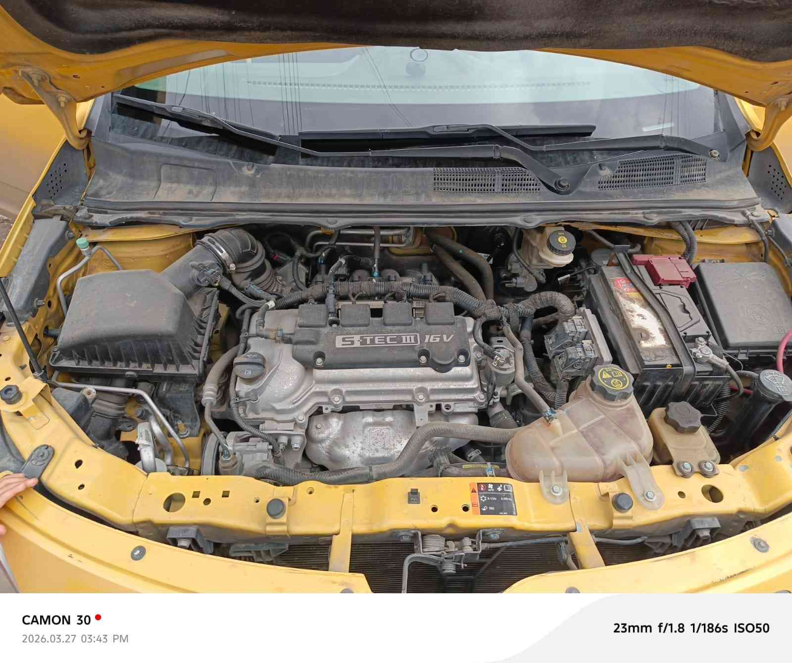 شوفرليت كوبلت ١٨ بدون ضربه بأسمي مصفره هيأه وغرامات بيه صبغ ربع البنيد وجاملغ بدون ضربه ودواخل ب٧٨وبيها مجال *********** غير متواجد عل الفيس
