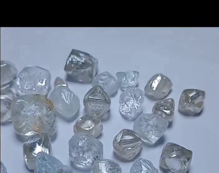 Naturall rough 
Diamo.d
Vvs1.
Big size
200 usd per ct
00212676684300


**إذا كنت صاحب هذا الإعلان وتريد حذفه لأي سبب، رجاءا أرسل رسالة إلى الدعم الفني**