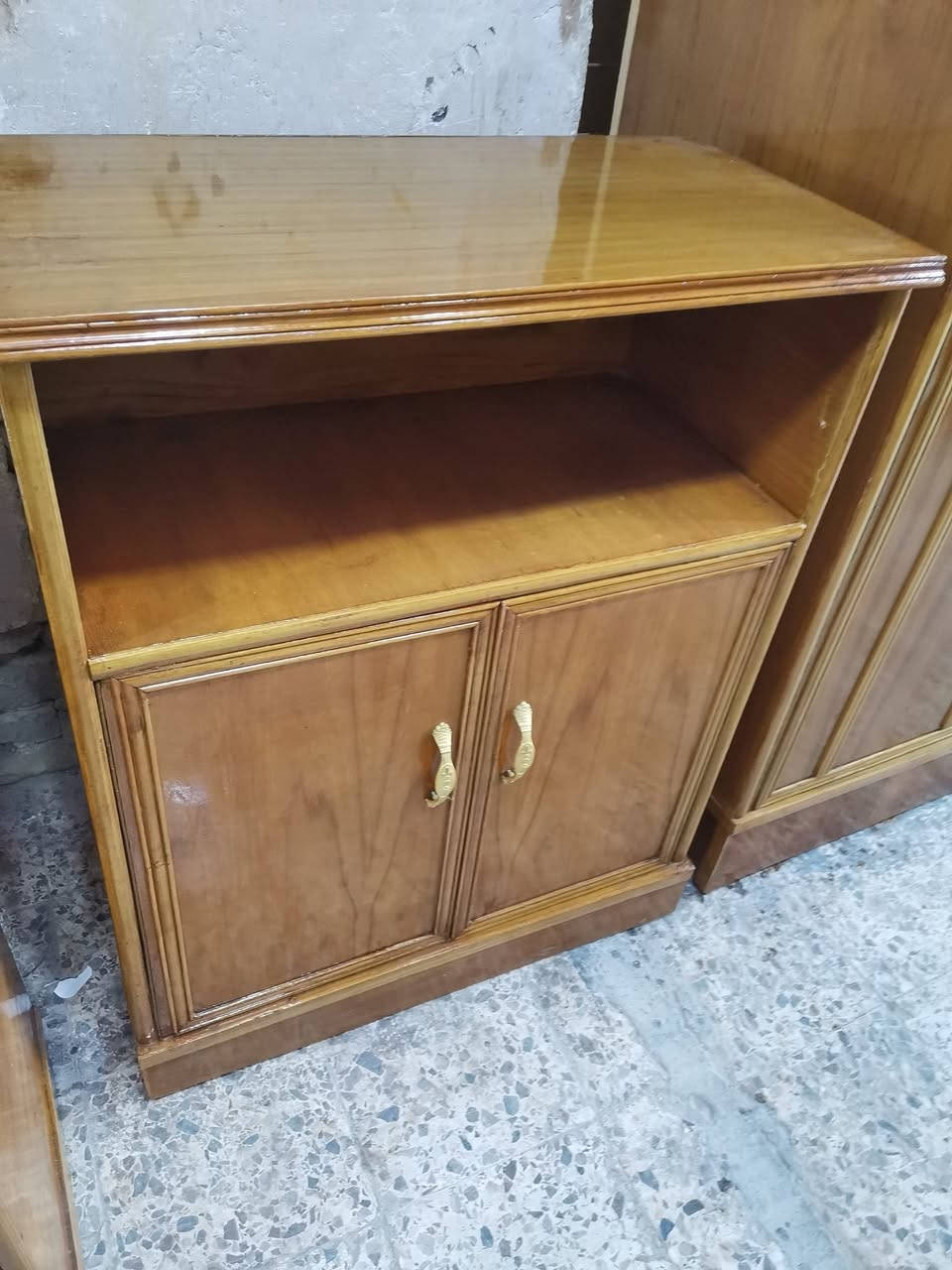 ٥ ابواب وملحق صاج داخل وخارج النقش زان مصري
مستعمله اخت الجديده شغل تزكام درجه اولئ
للحجز والتواصل علئ الهاتف او واتساب *********** بغداد السيديه حي الاعلام شارع قطر الندئ
