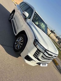 لاندكروز • ٢٠٢٥ • ٢٣ ألف كم