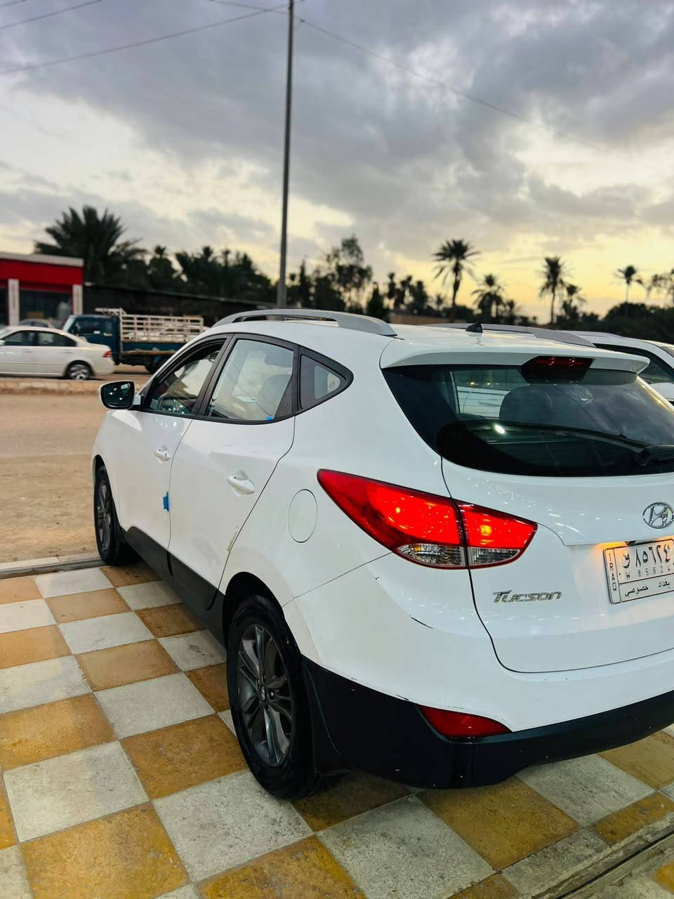 توسان ٢٠١٥ كفاله عامه سياره جديده كلش ماشيه ٨٤ الف حقيقي جاهزه على الأخير ربع ماتصرف عليه سياره نضيفه نضيفه بعدهي علوضع الشركه السعر ١٧٥ وبيه مجال العنوان بابل الشوملي ***********
