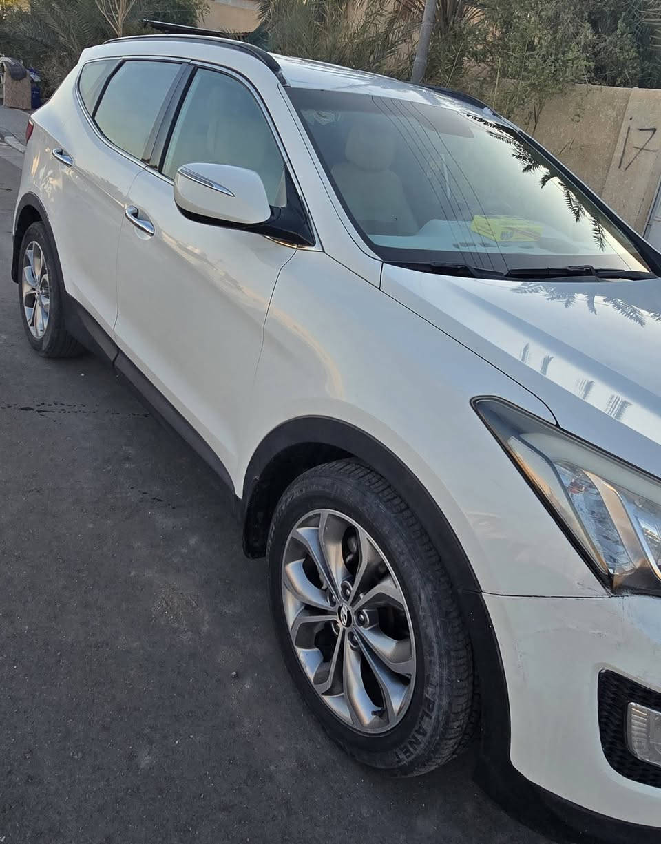 السلام عليكم
سنتافي  6 سلندر 7 راكب  خليجي مكفوله
رقم بصرة بسمي سنويه 2028 تحويل وكالة حاضر 
نظام تقليل وقود نظام ايكو
منظومة زنون 
حساسات
كشن جلد
 يدات نيكل ستيل 
تلاث قطع تبريد  
فور ويل 
مانع انحدار 
مانع انزلاق وABS
3 قطع  تبريد 
3 وضعيات قيادة
دفع رباعي
 مري شفط +اشاره 
بردات خلفية
الداخل بيجي + قهوائي 
كروز مثبت سرعة
تحكم ستيرن جهتين 
خمسه ويل كب
نضام ترحيب  
ضرر باب خلفي بارد شبر
  جاهزه من كلشي 
 مكان السياره البصرة 
للاستفسار 
***********
***********
