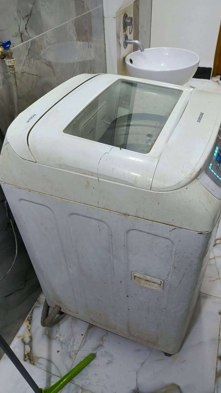 غسالة للبيع شغالة اتصال على رقم الهاتف واتساب او مراسلة على خاص ***********
