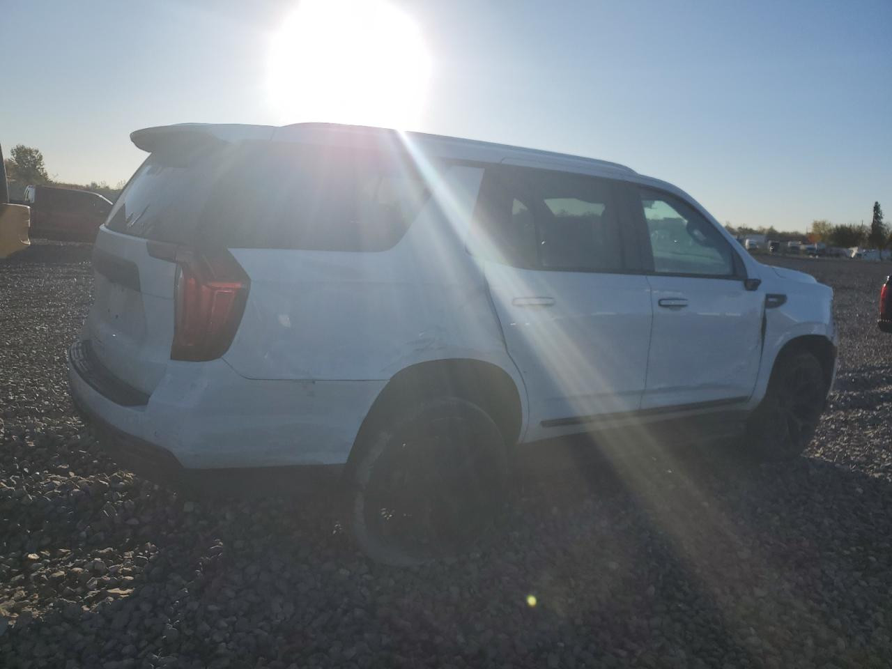 🚨 تنويه مهم
هذه السيارة معروضة في المزاد الأمريكي 🇺🇸
والمزايدة والشراء تتم عن طريق مكتب الباخرة للمزادات 🇮🇶
🔥 تدخل بكتاب الشهداء

───────────────
🚗 نوع السيارة:2024 GMC YUKON SLT
📅 تاريخ المزاد:الثلاثاء 03-03-2026
💰السعر:374 ورقة         
📊 الممشى:37628 ميل فعلي
🛠️ المحرك: 8 سلندر / 5.3 لتر
───────────────

🔥 مجاناً مجاناً مجاناً
📄 تقرير كارفاكس مجاني بدون أي مقابل
───────────────

🚗 سحب السيارة خلال 24 ساعة من وقت التسديد
💸 حسابات مخفّضة وعمولات أقل من السوق
───────────────

🚢 الشحن متوفر من:
🇺🇸 🇨🇦 جميع الولايات الأمريكية والكندية
➡️ شحن مباشر إلى العراق
➡️ العقبة – جبل علي – ميرسين
───────────────

🛃 تخليص كمركي كامل من ميناء أم قصر
🏔️ تخليص كمركي إلى إقليم كردستان
🇯🇴 شحن مباشر إلى عمّان (العقبة)
🇹🇷 شحن إلى ميناء ميرسين – تركيا
───────────────

🏢 فروع الشركة:
📍 الفرع الأول: بغداد – السيدية – الإعلام
📍 الفرع الثاني: الإمارات العربية المتحدة – الشارقة – الصناعية 4
───────────────

👥 مجموعة البيع والشراء:
https://www.facebook.com/share/g/17pXXBgeeU/?mibextid=wwXIfr

───────────────

🎵 TikTok:
https://www.tiktok.com/@al_bakhera?t=8qGOLioZlVE&_r=1

───────────────

📞 للاستفسار والتواصل:
+9647739115599


**إذا كنت صاحب هذا الإعلان وتريد حذفه لأي سبب، رجاءا أرسل رسالة إلى الدعم الفني**