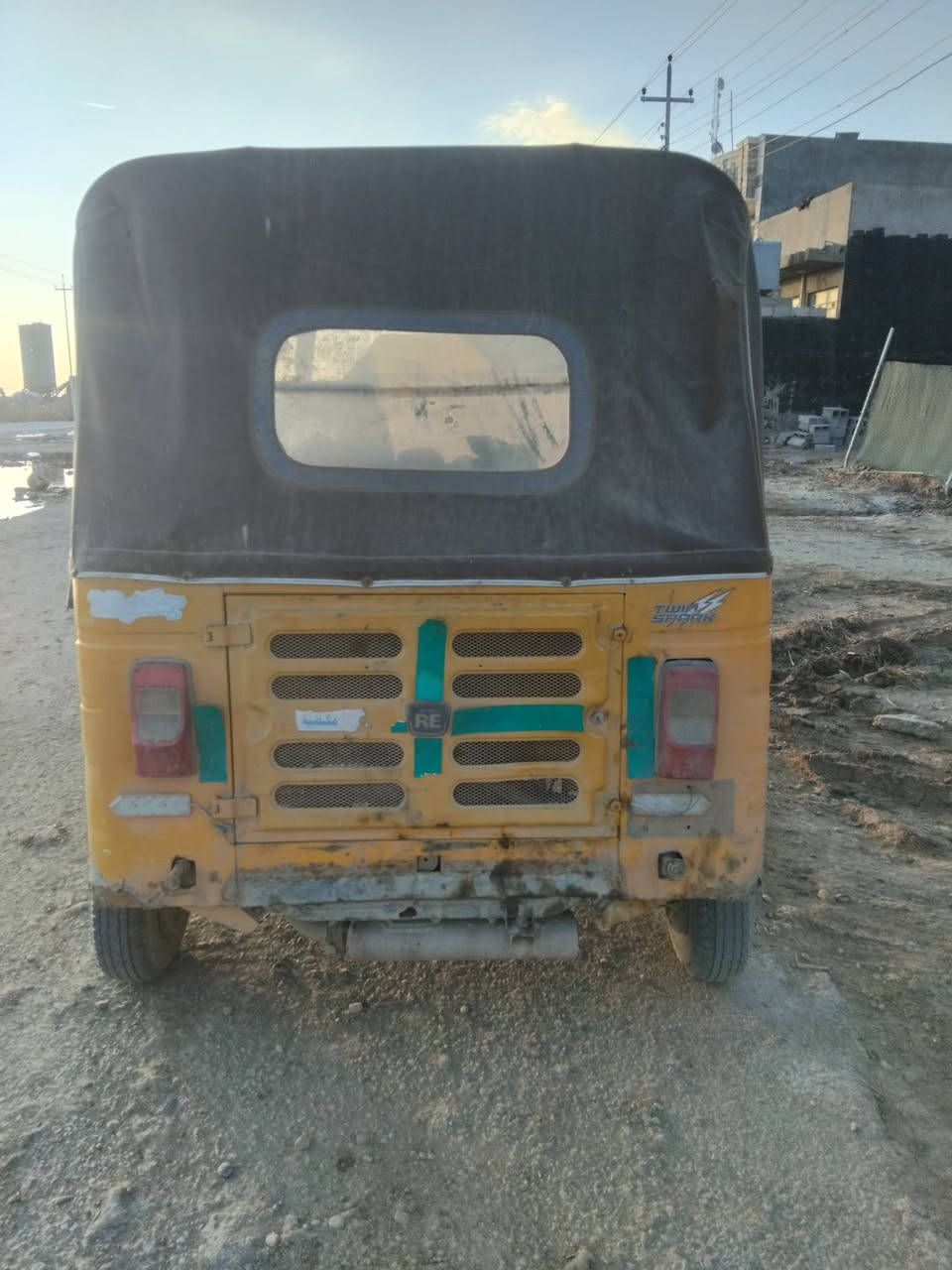 تكتك باجاج للبيع مديل ١٨ مرقمة سنوية  تكتك خير من الله كبل لشارع سعر٤٤٠٠وبيهة مجال للشراية المكان بعقوبة كاطون الرازي رقم الهاتف *********** رجأ رجأ رجأ الي مو شراي لايتصل ولحد يكسر بل حلال كلمن وسعرة بسوك (ولا اتواجد على الفيس) علاء العراقي < صاحب التكتك
