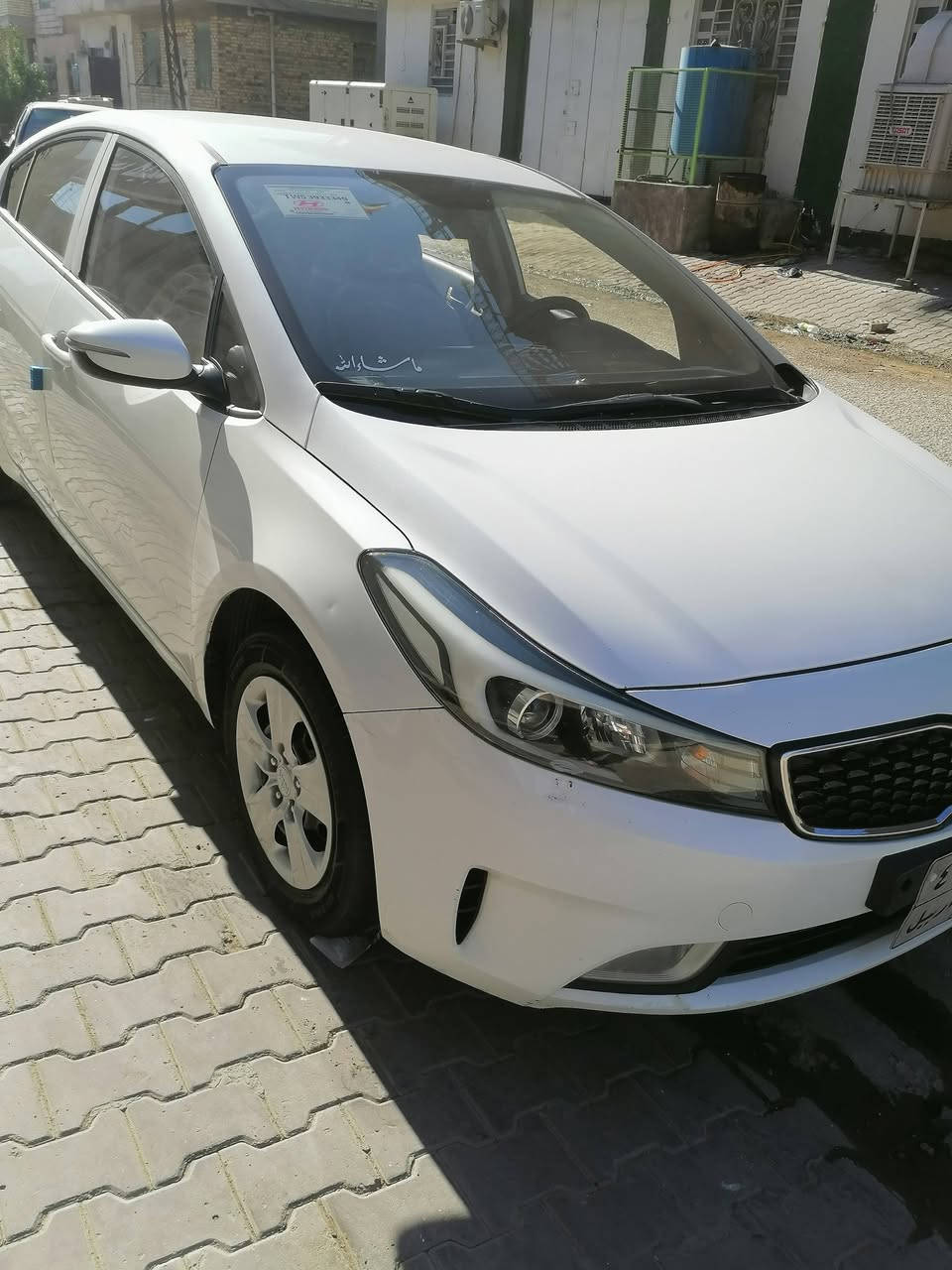 للبيع سيراتو موديل 2017 مكينه 1600 حداديه وكير ومكينه مكفولات ماشيه 158 حقيقي سياره مكفوله من صبغ وتبديل وفتح فقط بارد جدا بصيط وسونار بالمنشور السعر (127) وبيها مجال مكاني النجف الاشرف الاستفسار الاتصال على الرقم ***********
