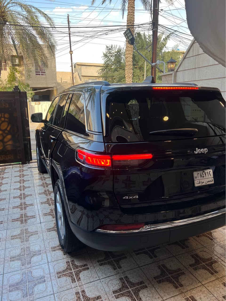 جيب كراند شيروكي المتت 2023 دفع رباعي
بدون حادث بدون صبغ بدون ايرباك
ضررهه تخريب سرقه كل القطع الي انشدت اصليه
مكينه 6 سلندر 3600 
خمسة راكب
كشنات جلد تدفئه
ماشيه 45 الف
رادار المحافظه على المسار داخل الخطوط
لايتات زينون 
رادار مثبت سرعه تفاعلي
تبريد قطعتين  ثلج
رادار مانع تصادم امامي خلفي بريك طوارئ
رادار نقطه عمياء
ويل 20 اسود مع اطارات بيرلي
كير ماوس
تدفئه بالستيرن 
شفتات ستيرن
سايد بريك الكتروني
اوتو هولد
جنطه كهربائيه شفط
السياره نضيفه جدا ومابيهه اي نقص
السعر 280$
للاستفسار
‏‎*********** واتس اب بغداد, العراق
