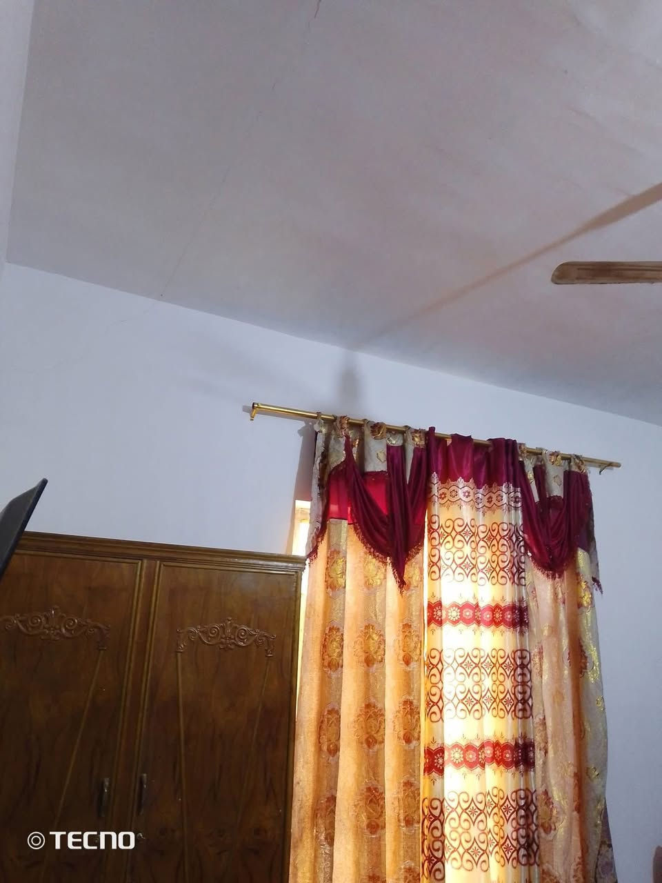 بيت للبيع مساحته 300طابوزراعي حي ام اعضام2 بتلو صب بناء طابوق سقف اعكاده سعرخاص***********@إشارةمحمد العرباوي
