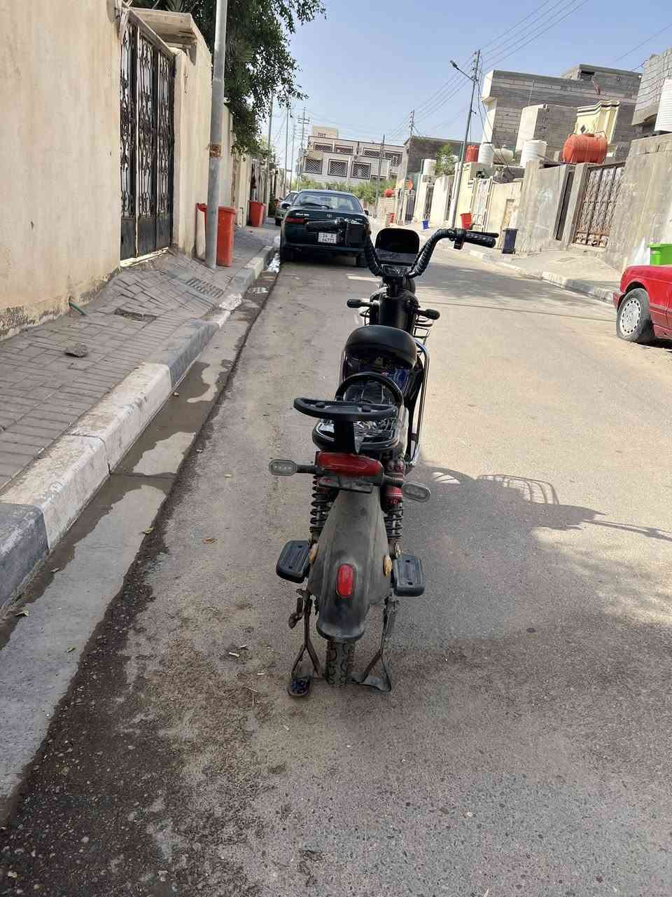 سلام عليكم دراجه شحن مديل 2024 الدراجه كلشي شقال بيه ما عد العقل عطلان فقط كهربائيات كله شغاله بطاريات جديده السعر ١٥٠ وبيه مجال قليل حك الجيه العنوان البصره الزبير الرقم ***********
