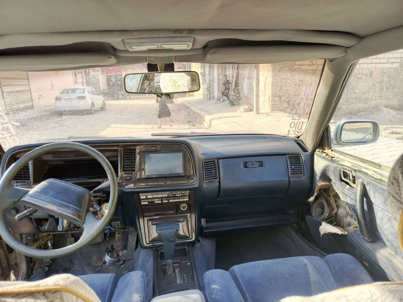 سلام عليكم هاتوب طويل مديل91السياره عايزه حداديه ركيرهه بي تخيره سعرهه28 وبيهه مجال ***********
