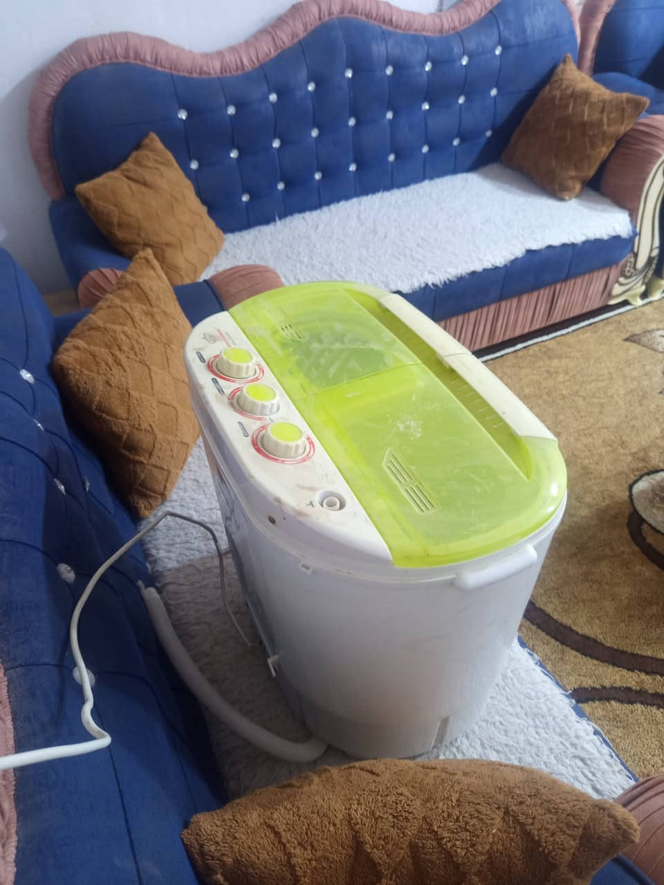 سلام عليكم
غساله ملابس اطفال غسل وتنشيف 
 غساله بيه حساس امان تفتح تنشيف يطفه التنشيف 
الغسل كذالك  تصير غساله احذيه غساله جديده جدا 
مكاني البصره ابو الخصيب السعر 60الف وبيه مجال


**إذا كنت صاحب هذا الإعلان وتريد حذفه لأي سبب، رجاءا أرسل رسالة إلى الدعم الفني**