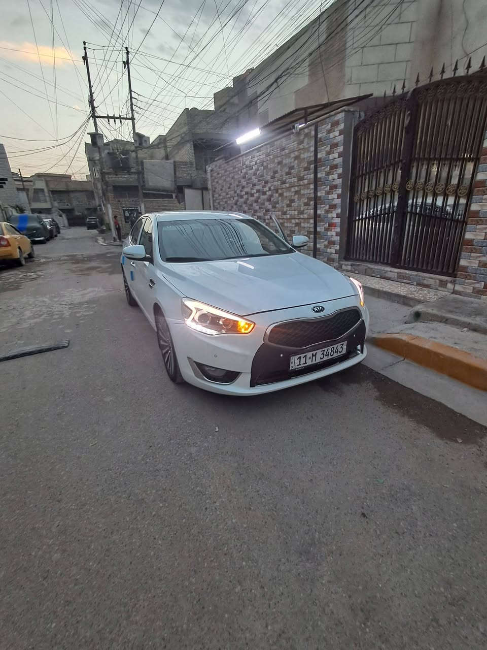 كيا كادنزا  2013 صبغ جاملغ امامي جهه اليمنه مكينه٢٤٠٠ العنوان  بغداد بلديات  ***********  السعر١٢٨
