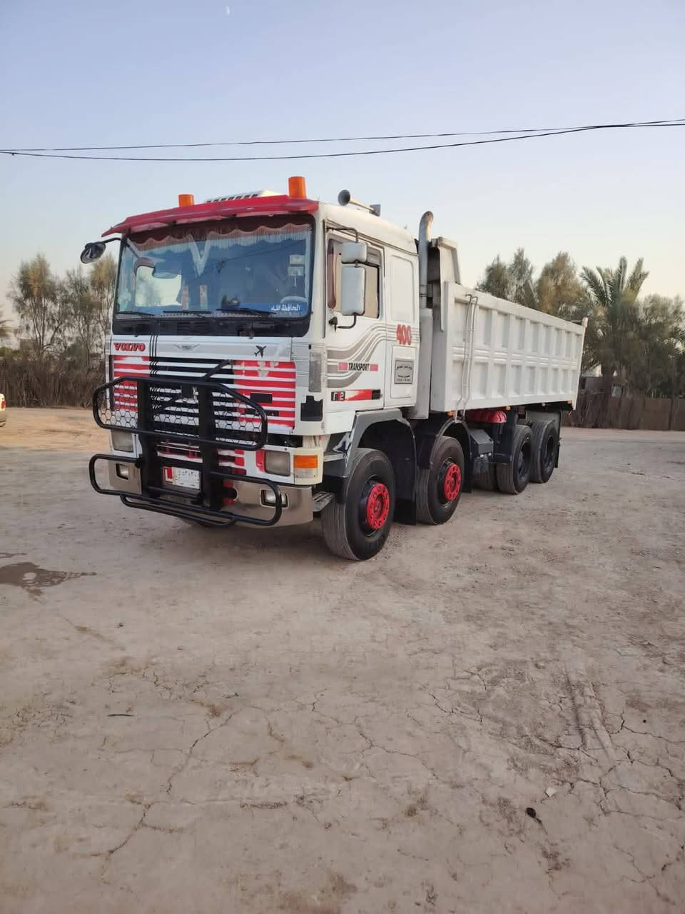 السلام عليكم سياره مكفوله كلها السعر 270وبيها مجال قليل ***********
