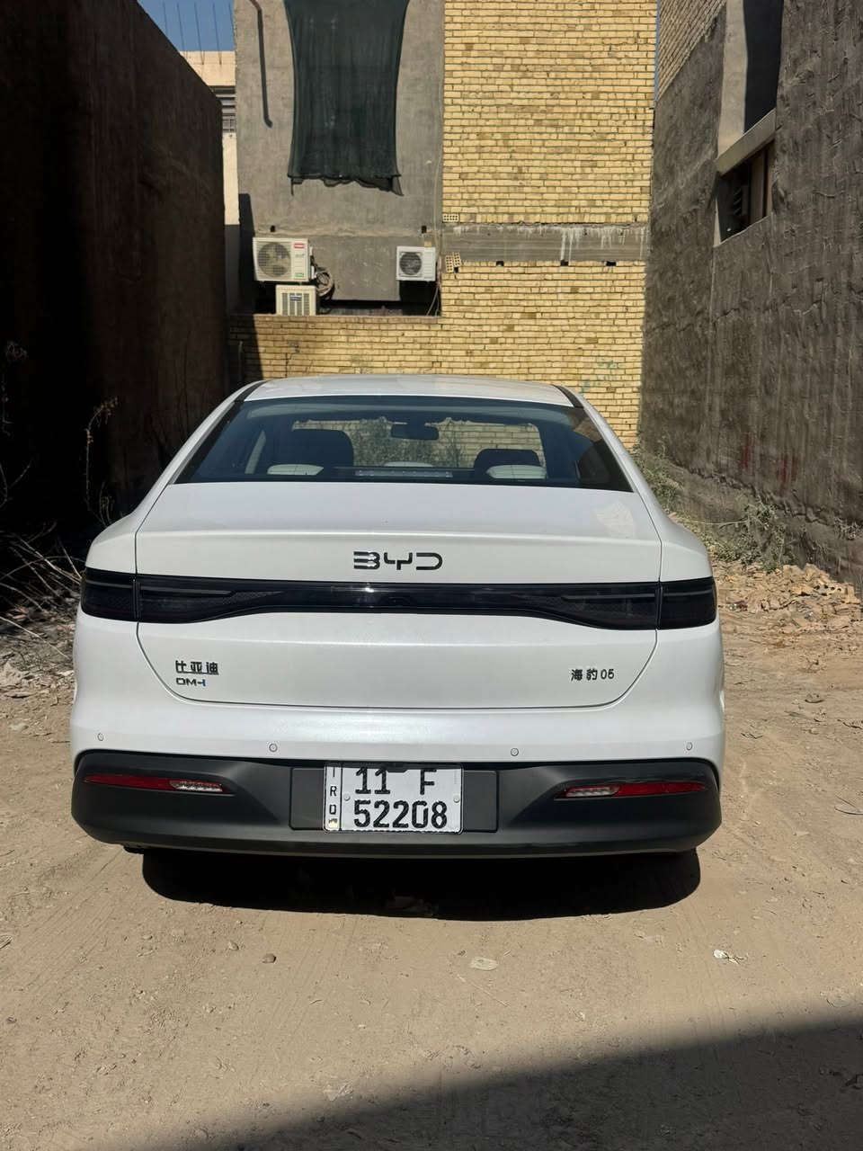 سلام عليكم 
بيوايدي سيل 5
ماشيه 6500 الكلي بانزين هايبرد 
السياره مكفوله من الشخط 
مكان السياره بغداد 
السعر 19 و800
هاتف ***********
